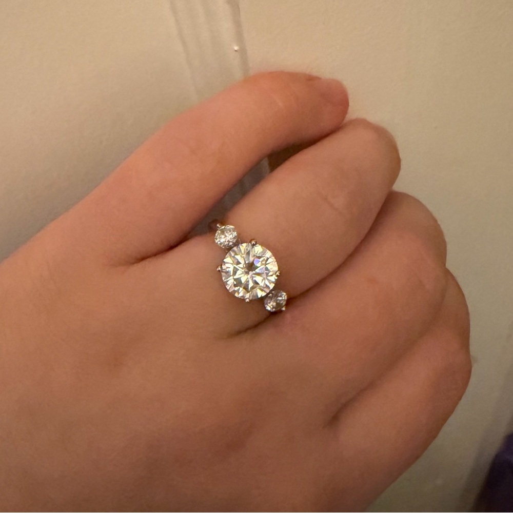3 Stone Diamond Ring